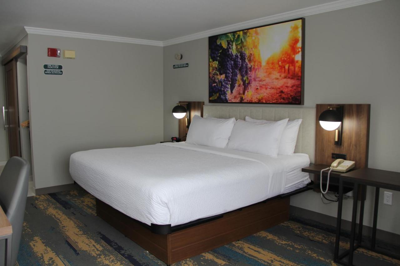 La Quinta Inn & Suites By Wyndham Yakima Downtown מראה חיצוני תמונה