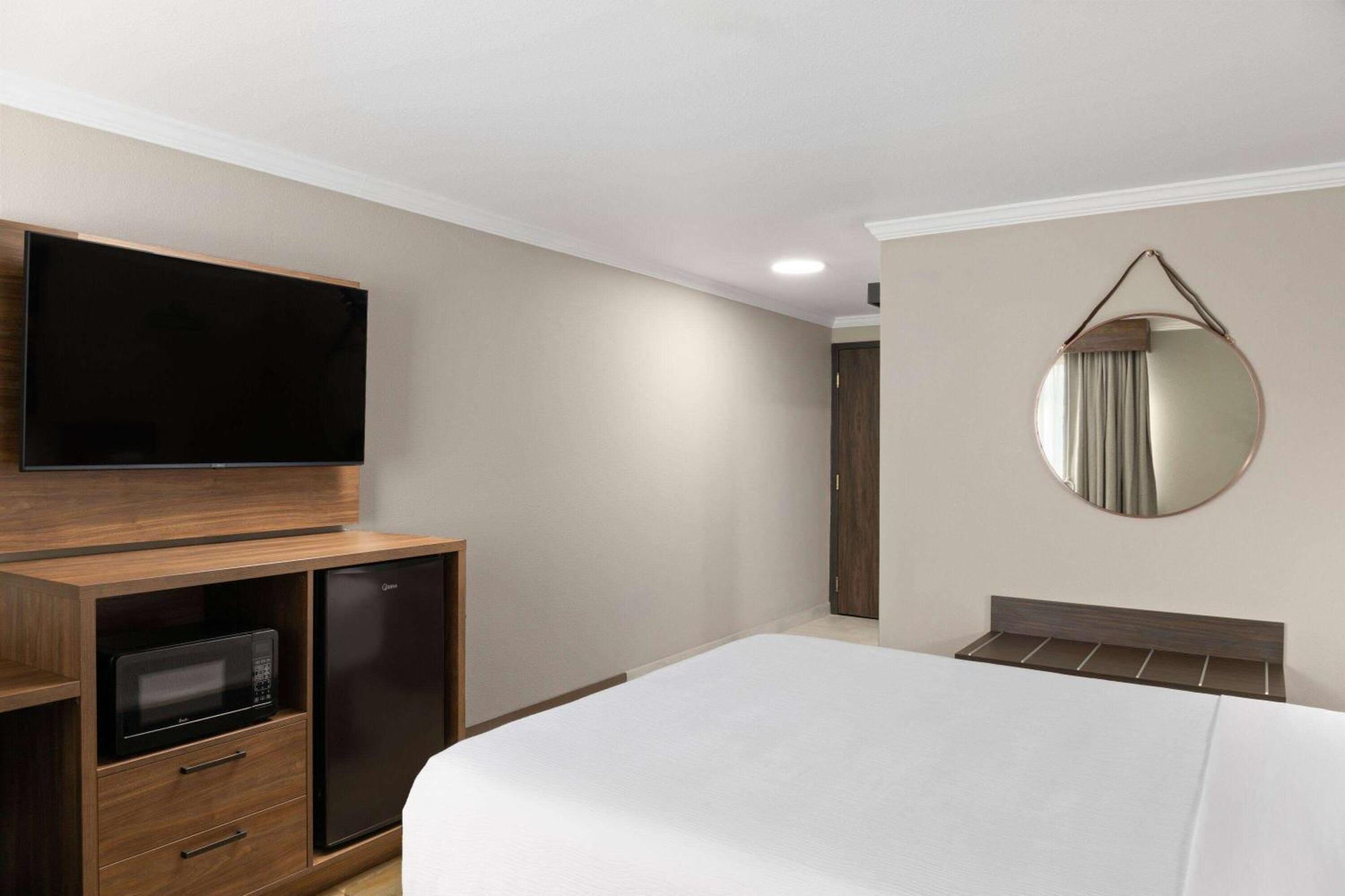 La Quinta Inn & Suites By Wyndham Yakima Downtown מראה חיצוני תמונה