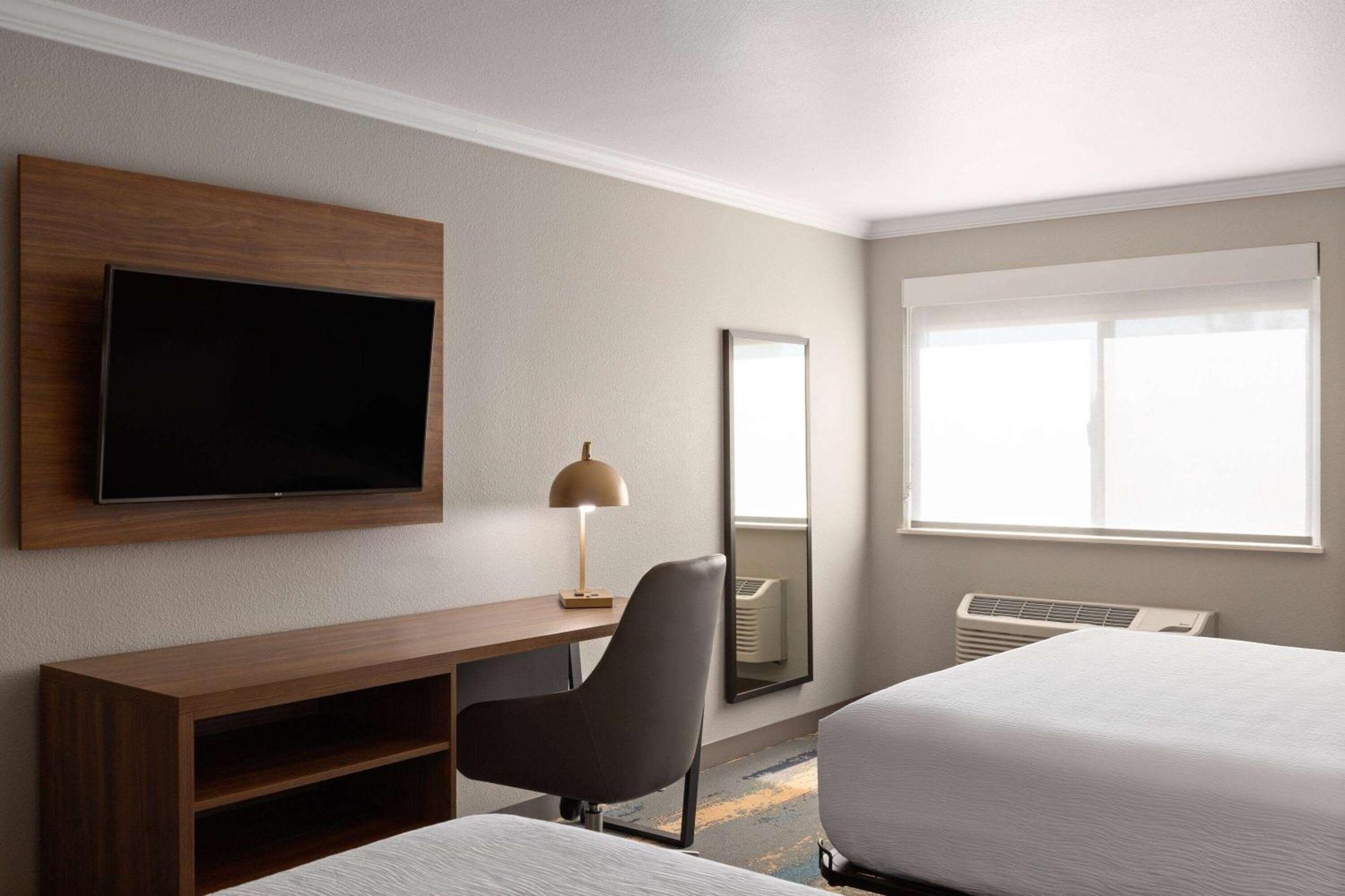 La Quinta Inn & Suites By Wyndham Yakima Downtown מראה חיצוני תמונה