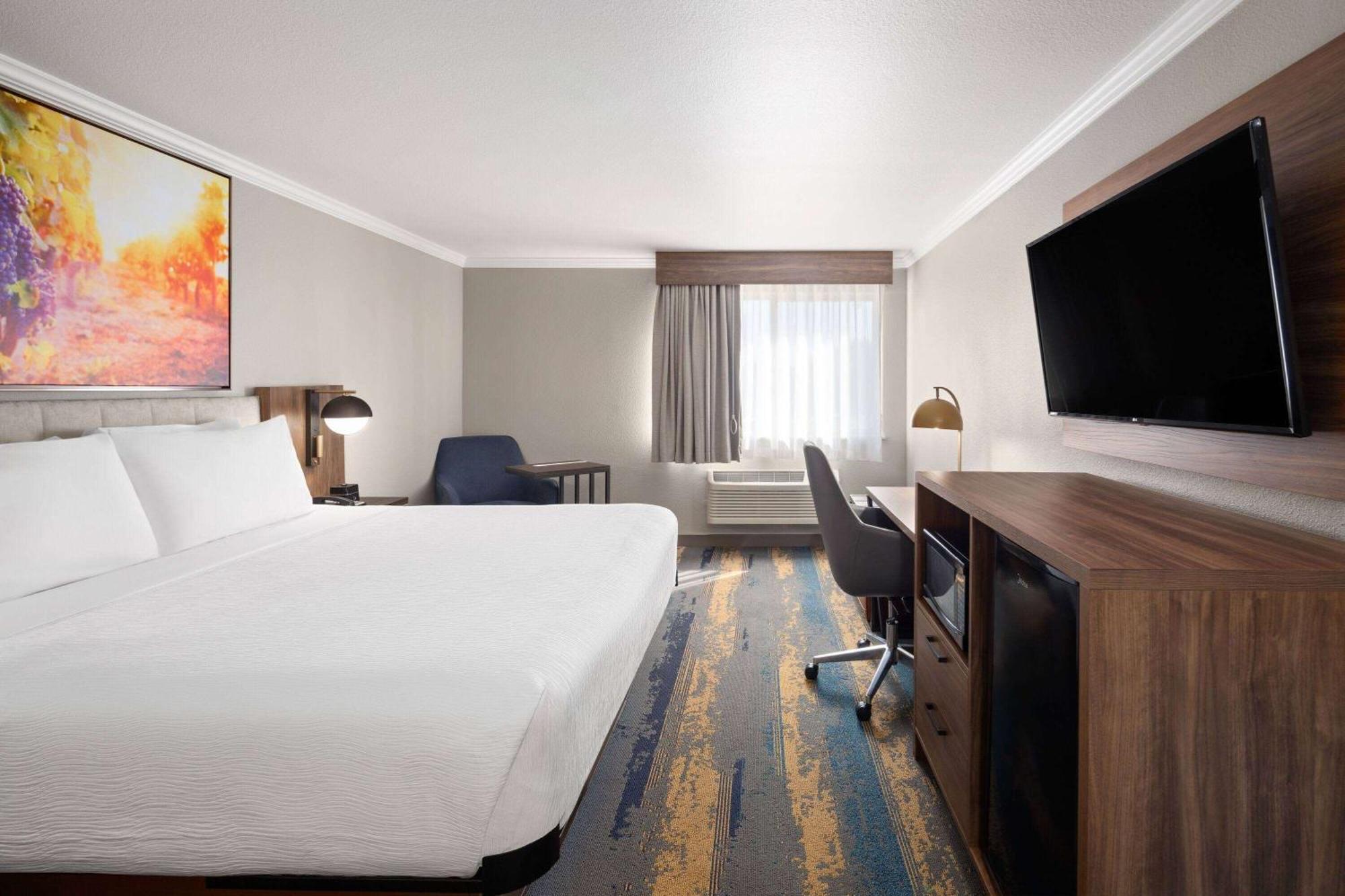 La Quinta Inn & Suites By Wyndham Yakima Downtown מראה חיצוני תמונה
