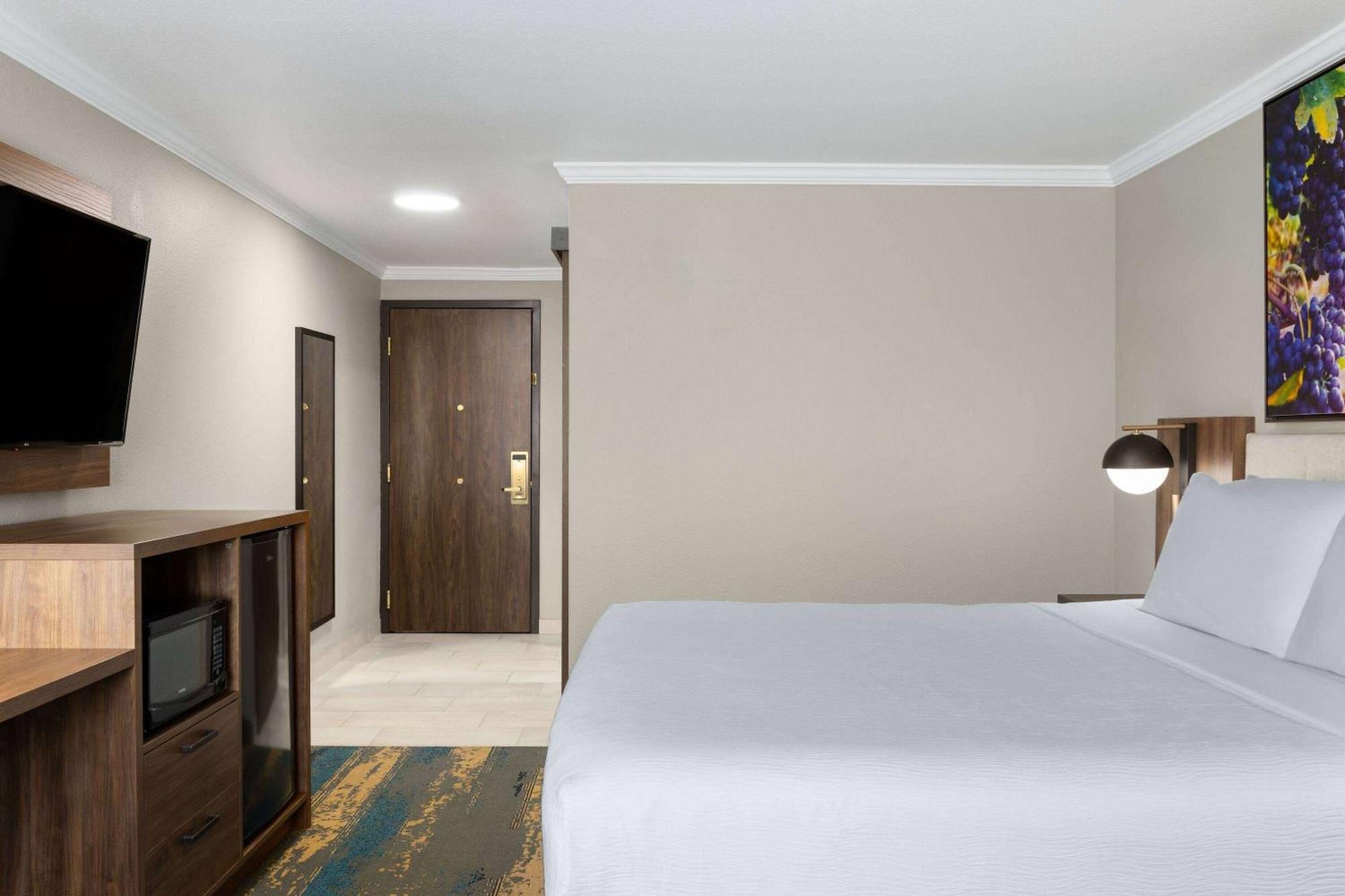 La Quinta Inn & Suites By Wyndham Yakima Downtown מראה חיצוני תמונה